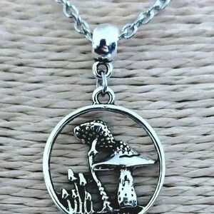 Alice in wonderland Mushroom Hot Necklace